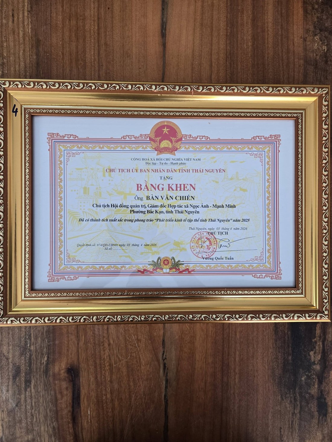 Bằng khen Mạnh Minh